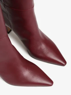 BORDOWE KOZAKI NA SZPILCE HEGO'S MILANO