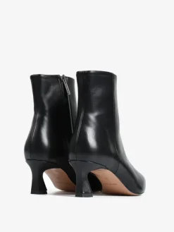 CZARNE BOTKI NA NISKIM OBCASIE HEGO'S MILANO