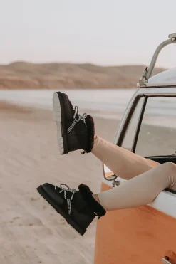 CZARNE ŚNIEGOWCE EMU