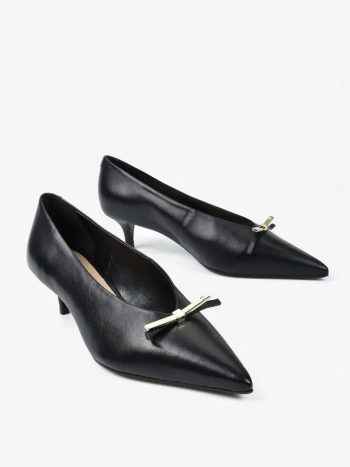 CZARNE SZPILKI NA NISKIM OBCASIE HEGO'S Milano