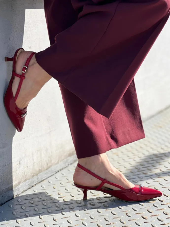 CZERWONE SZPILKI Z OZDOBĄ HEGO'S Milano