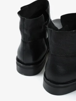 KLASYCZNE BOTKI HEGO'S MILANO