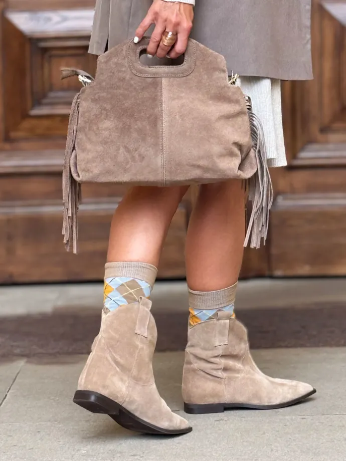 KLASYCZNE BOTKI HEGO'S MILANO