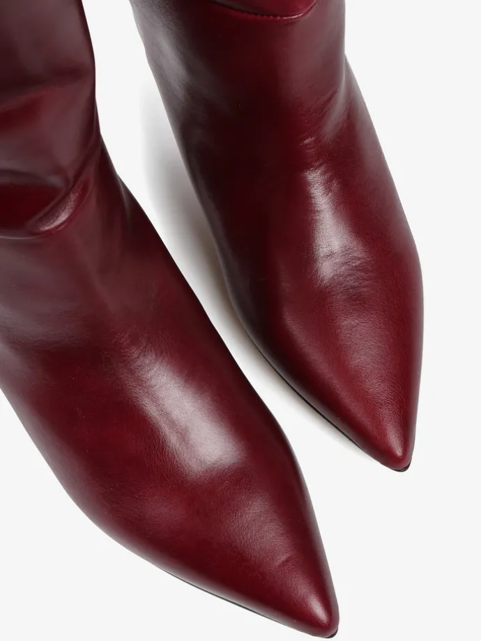 KOZAKI NA NISKIM OBCASIE HEGO'S MILANO