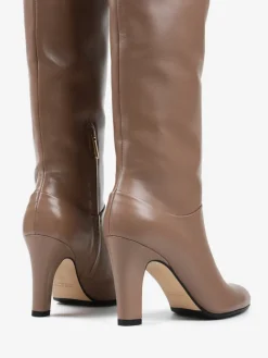 KOZAKI NA OBCASIE HEGO'S MILANO