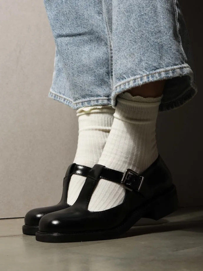 PÓŁBUTY MARY JANE HEGO'S MILANO