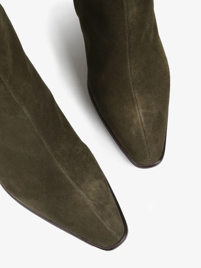 ZAMSZOWE BOTKI HEGO'S MILANO